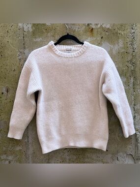 Aritzia Sunday Best Peggy Sweater, Ribbed Crew Neck, Wool-Blend, White